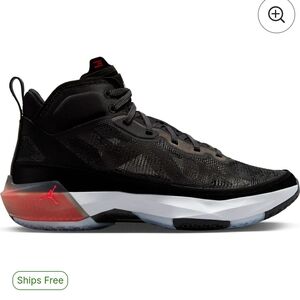 Nike Black and Red Men's Sneakers